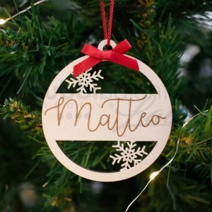 sfera di natale neve in legno nome inciso