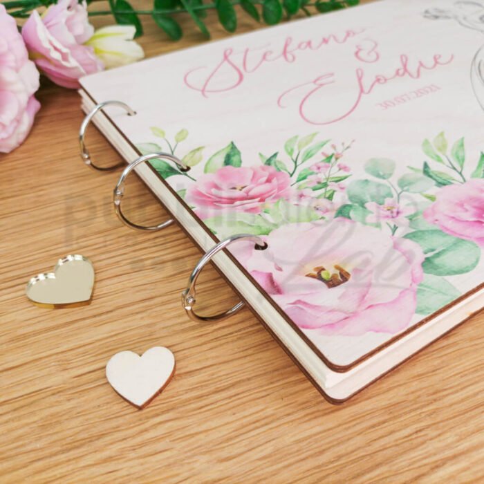 Idea regalo per futuri sposi guestbook con dediche degli invitati come ricordo di nozze in legno con stampa a colori uv